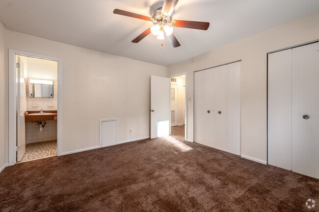 2BR, 1.5BA - 675SF