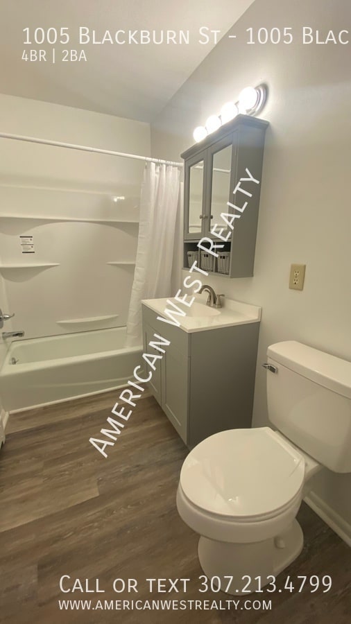 Photo - 1005 Blackburn St