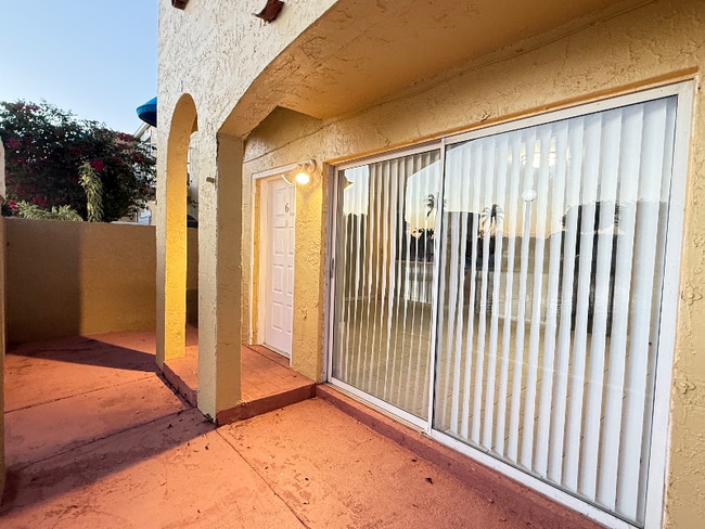 Photo - 8570 NW 3rd Ln