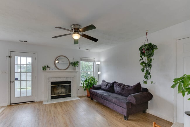 Building Photo - 3503 Cantering Ct Rental