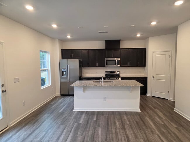 Photo - 528 Venetian Dr