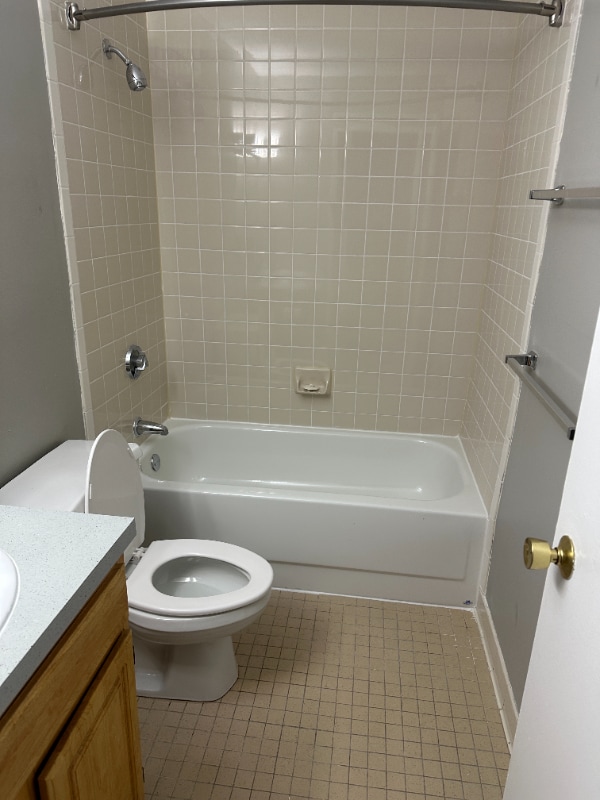 Photo - 1 S Point Dr Unit 1