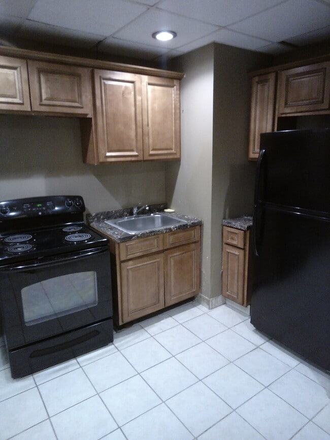 Photo - 444 Highland Ave NE