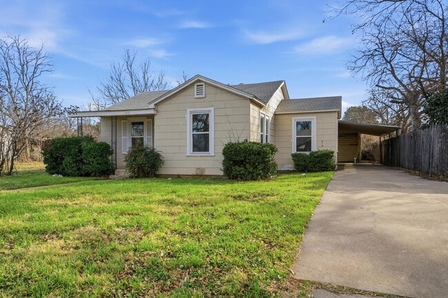 Building Photo - 2857 S 5th St