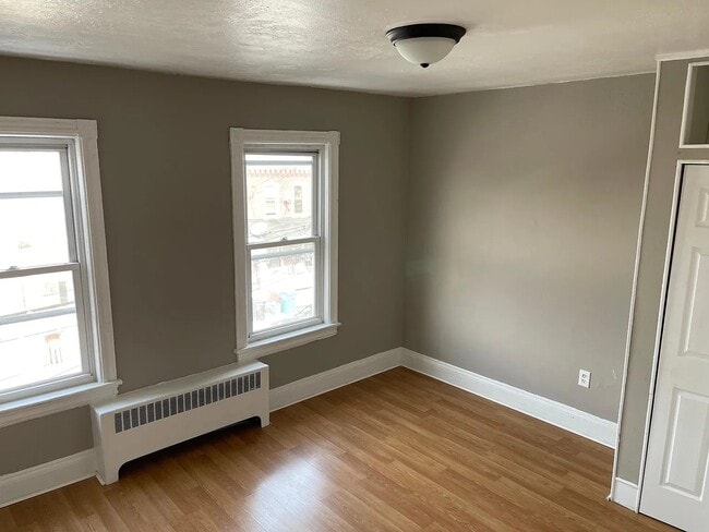 Photo - 1108 E 3rd St