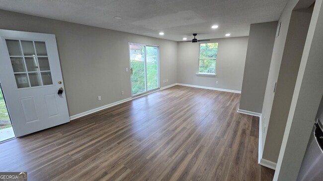 Photo - 3025 Mangum Dr
