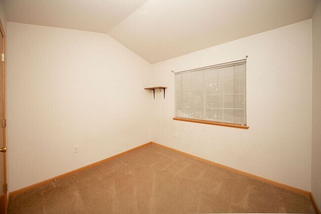 Photo - Upper Unit 2 Bedroom 2 Bath Condo Unit 1120 City Park Ave A201