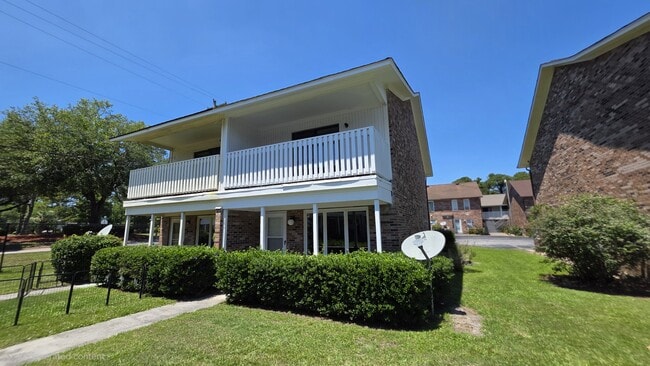 Photo - 409 Garden Dr