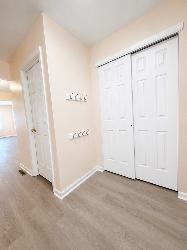 Photo - 112 Galway Cir
