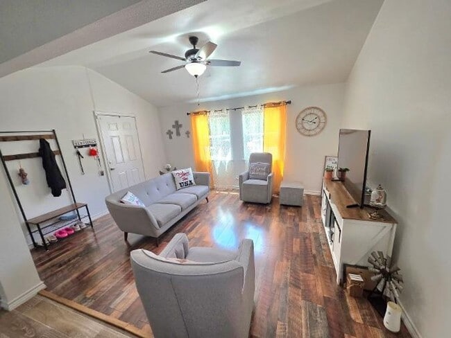 Photo - 1404 Clinton Ave