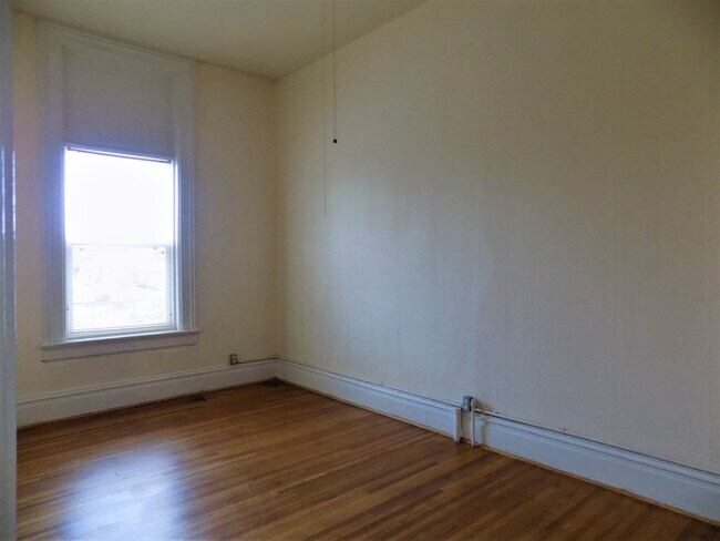 56 E Burlington Ave Unit 02