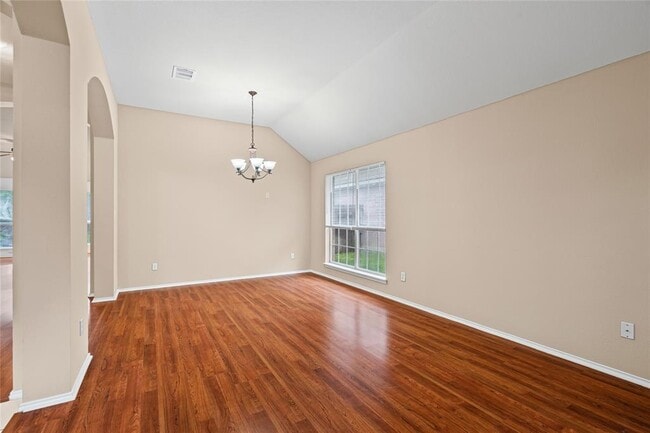 Photo - 716 Meadow View Dr
