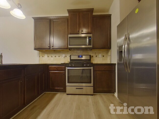 Photo - 2500 Wingfield Dr SW