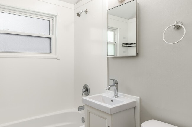 Photo - 3140 S 48th St Unidad 6