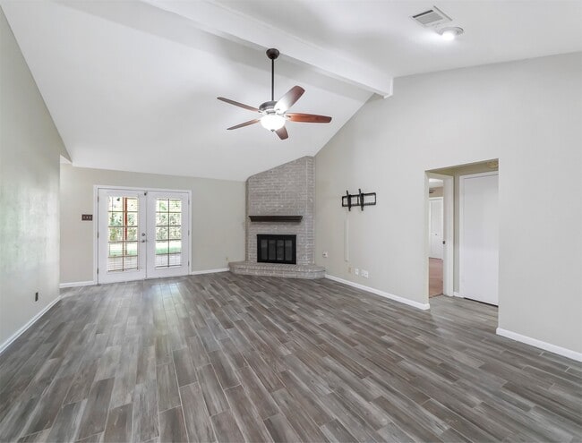 Photo - 2304 Colleen Dr