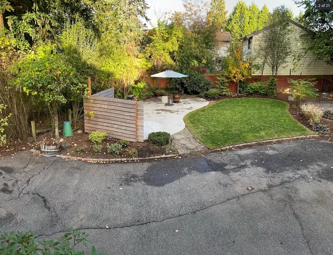 Photo - 16710 Linden Ave N House