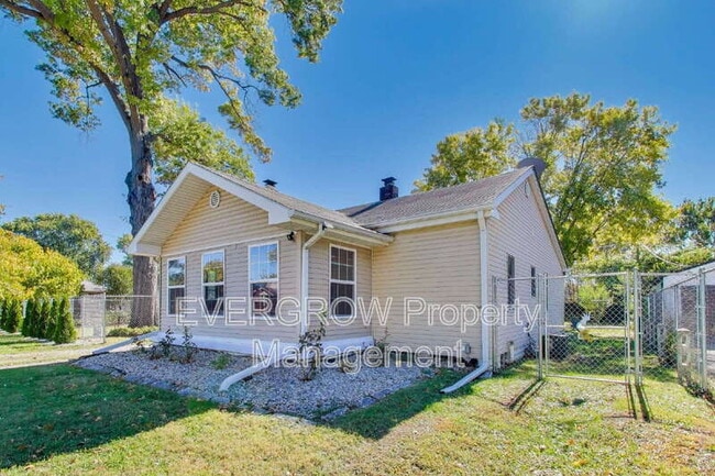 Photo - 321 Albany St