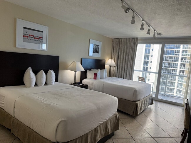Building Photo - 19201 Collins Ave Rental