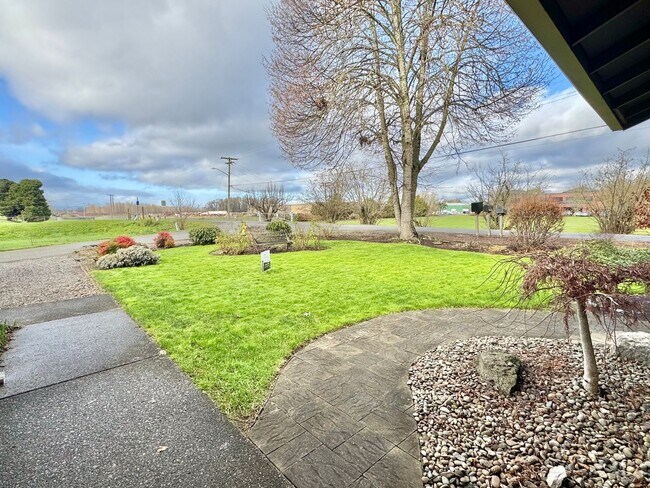 Photo - Adorable Quiet park like setting in fruit valley sunsets with landscaping provided