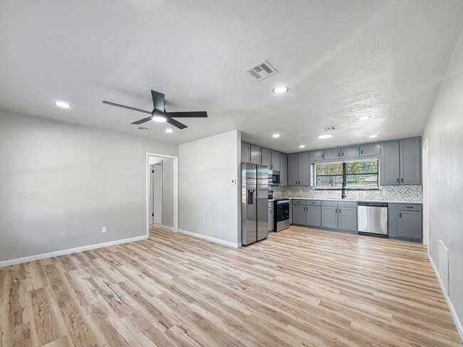 Photo - 1702 W Boyd St