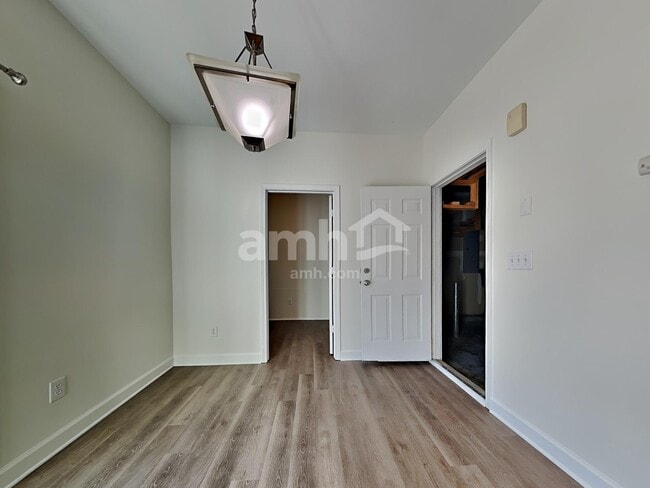 Photo - 8312 Ainsworth St