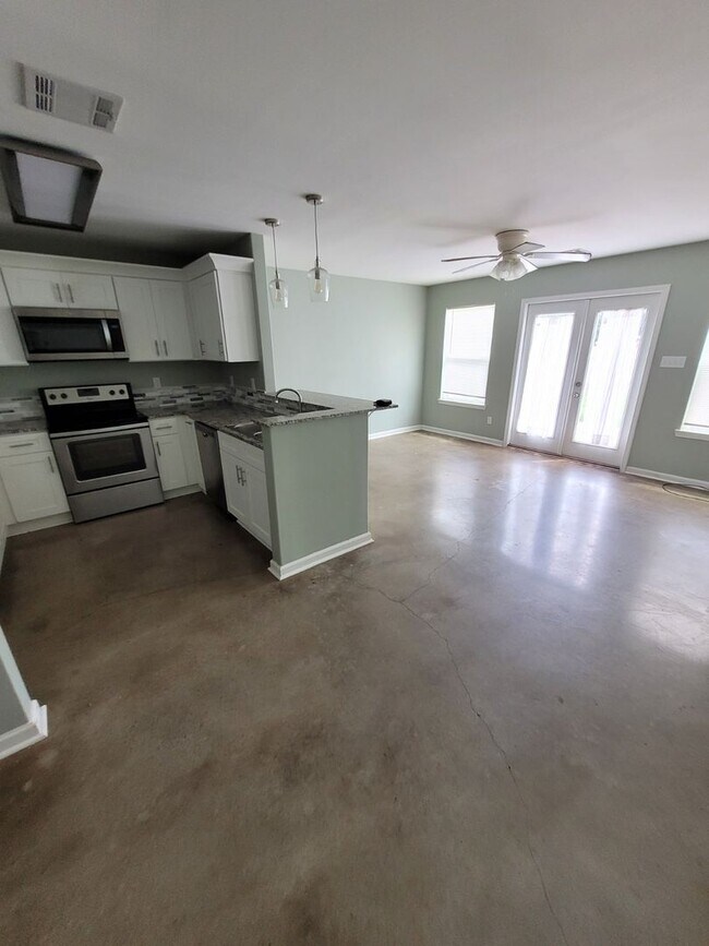 Photo - 1602 Dehart Dr Unit 1602 Dehart #B