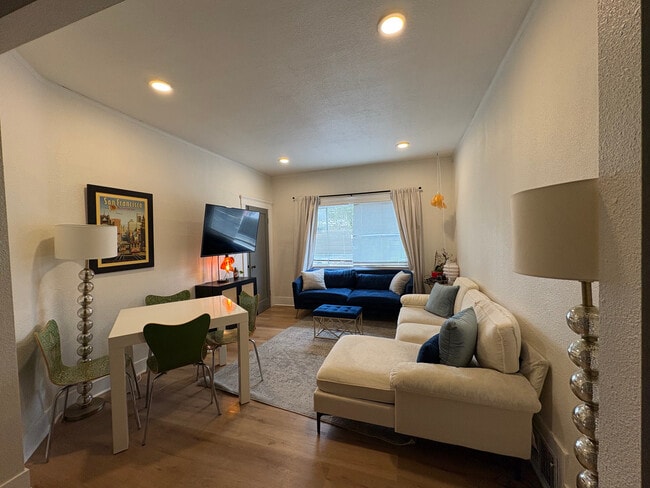 1849 Cedar St Unidad D