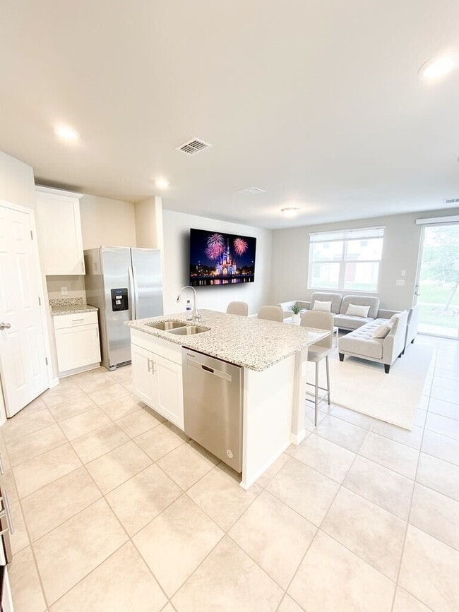 Photo - Delightful 3-Bedroom Townhouse in Union Square. Airy, Light-Filled & Move-In Ready. Unit Union Square