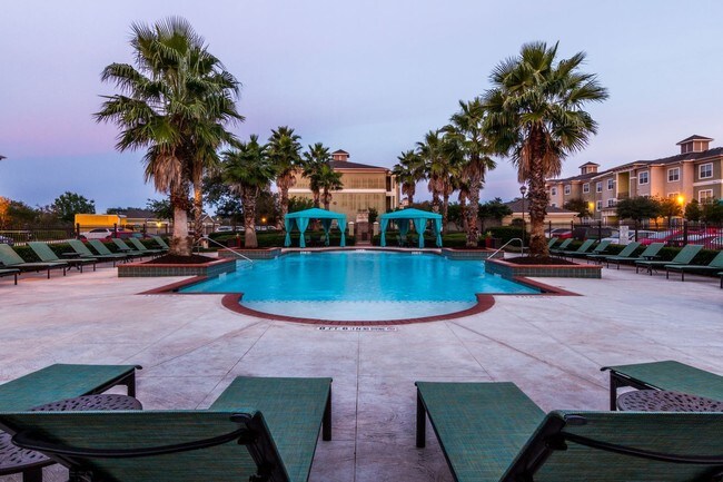 Marquis At The Rim Apartments For Rent in San Antonio, TX