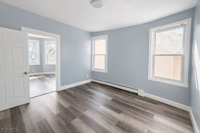 Photo - 204 DeMott Ave