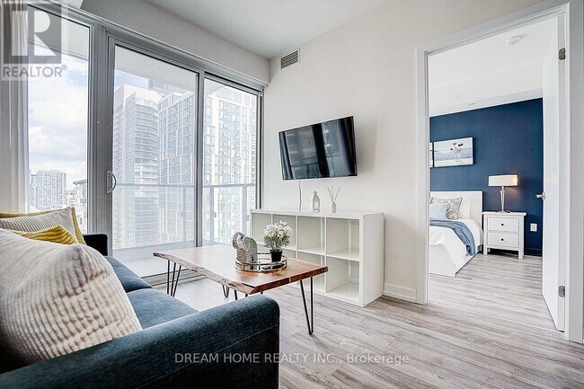Photo - 77 Shuter St Unit 2611