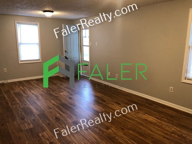 Photo - Huge Yard and Charming Home!