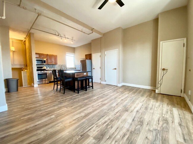 Photo - 1305 Allegheny Ave Unit 4