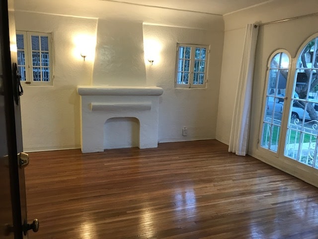 Photo - 519 N Hayworth Ave