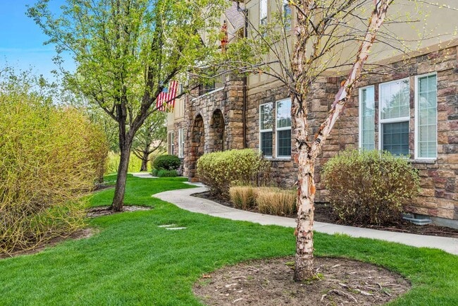 1152 E Winding Creek Dr