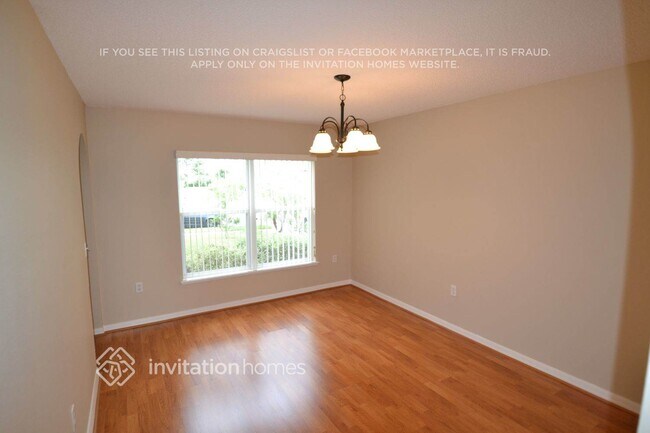 496 Elgin Blvd