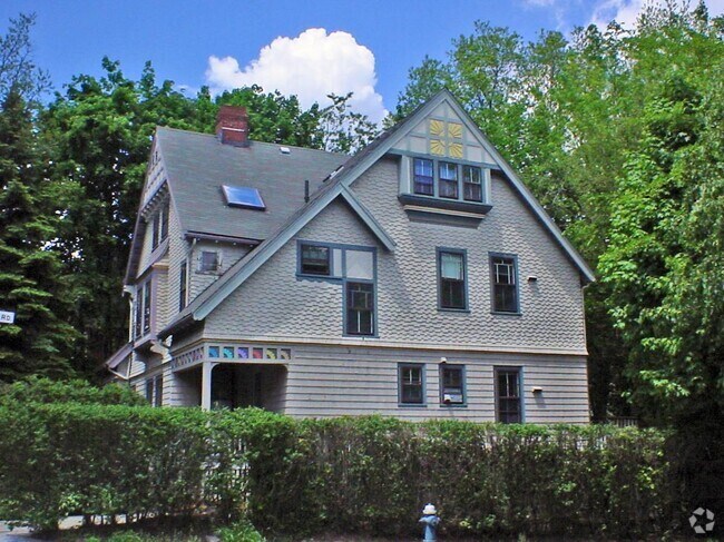Building Photo - 609 Washington St Unit 1 Rental