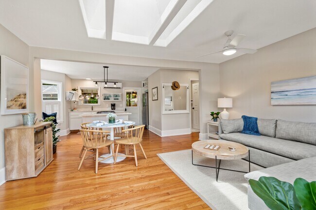 Photo - 1010 Virginia Dr