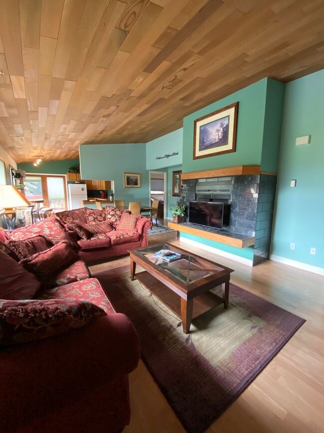 Photo - 342 Chugach Dr Unit 1
