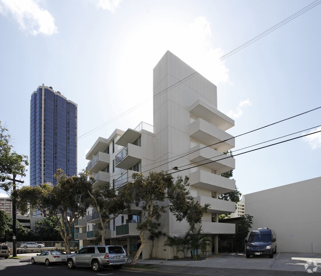 Photo - 1545 Liona St