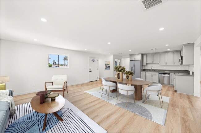 Building Photo - 4700 S Gramercy Pl Unit 4702.0