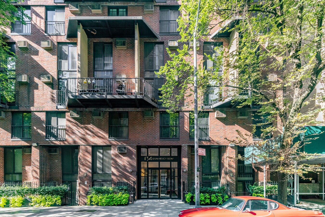 Photo - Gramercy Row Apartments