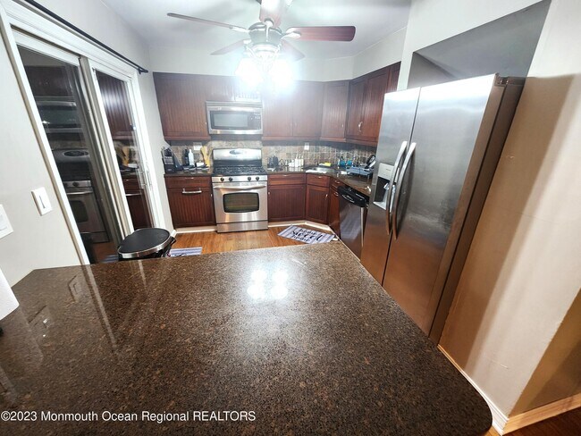 Photo - 26 Lincroft Ave