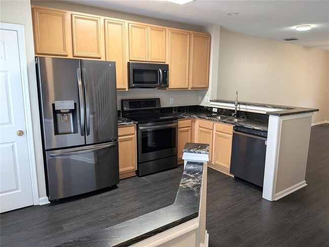 Photo - 902 Vineland Pl