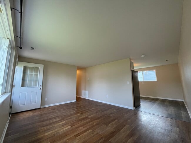 Photo - 19 Valley Park Dr