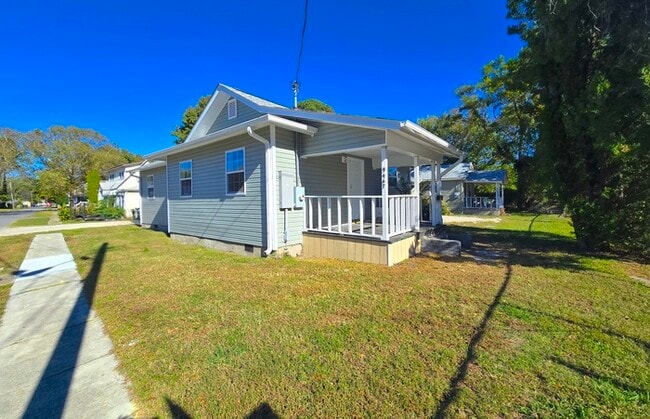 Photo - 9447 Peachtree St