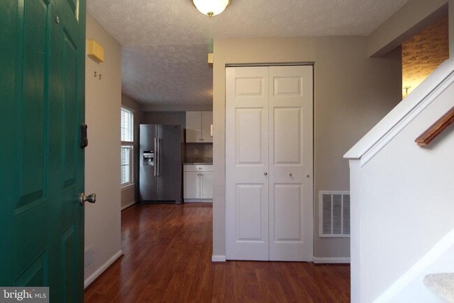 Building Photo - 648 Coral Reef Dr