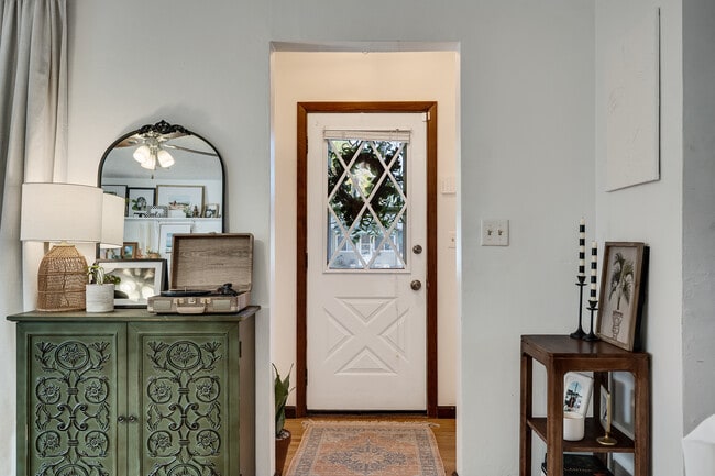 Photo - 2015 Wood St