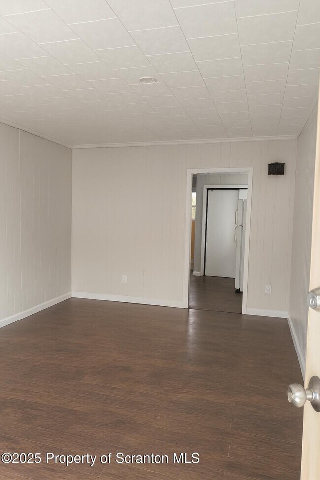 Photo - 833 George St