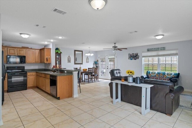 Photo - 291 Dahlquist Dr